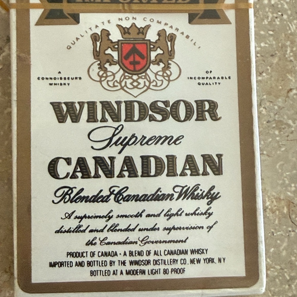 Windsor White and Blue Movie Label etc etc
